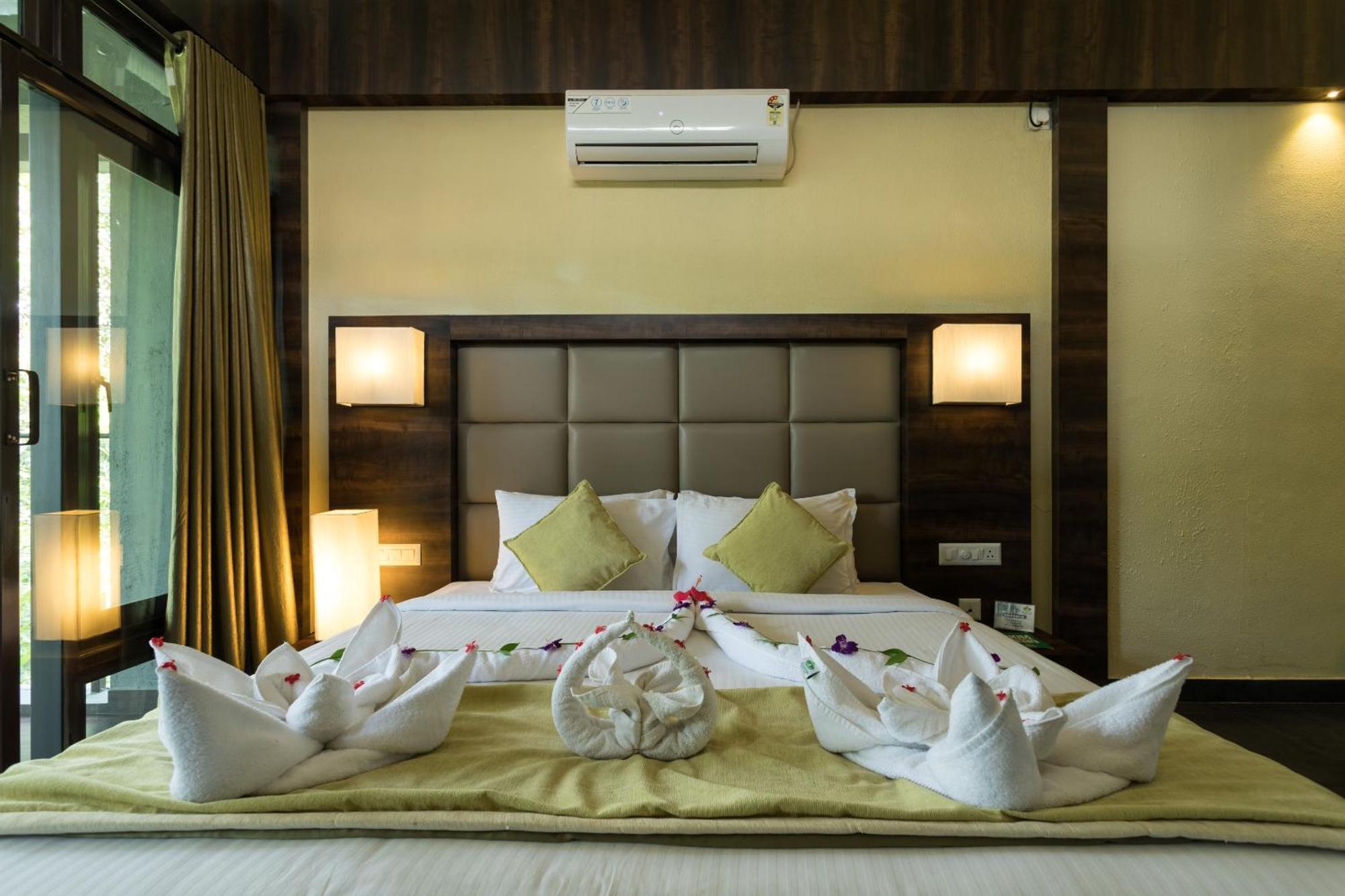 เดอะ เมาน์เท็น คอร์ตยาร์ด Hotel เทกคาดี ภายนอก รูปภาพ
